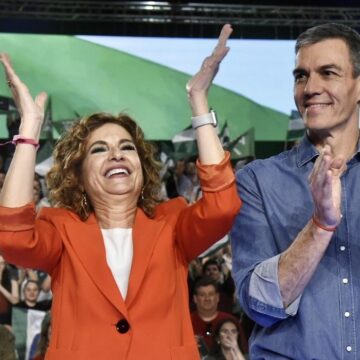 Sánchez aúpa a Montero como próxima presidenta andaluza al cerrar campaña: «Será un honor recibirte en Moncloa»