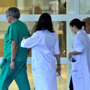 Unos 240 médicos MIR podrían terminar su especialidad este año en Málaga