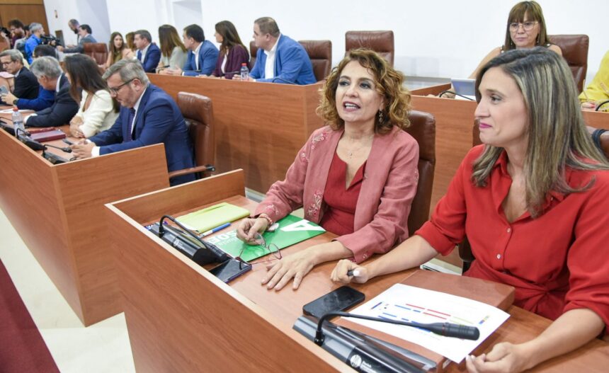 Los partidos de izquierda no se creen los desencuentros entre PP y Vox Los partidos de izquierda no se creen los desencuentros entre PP y Vox