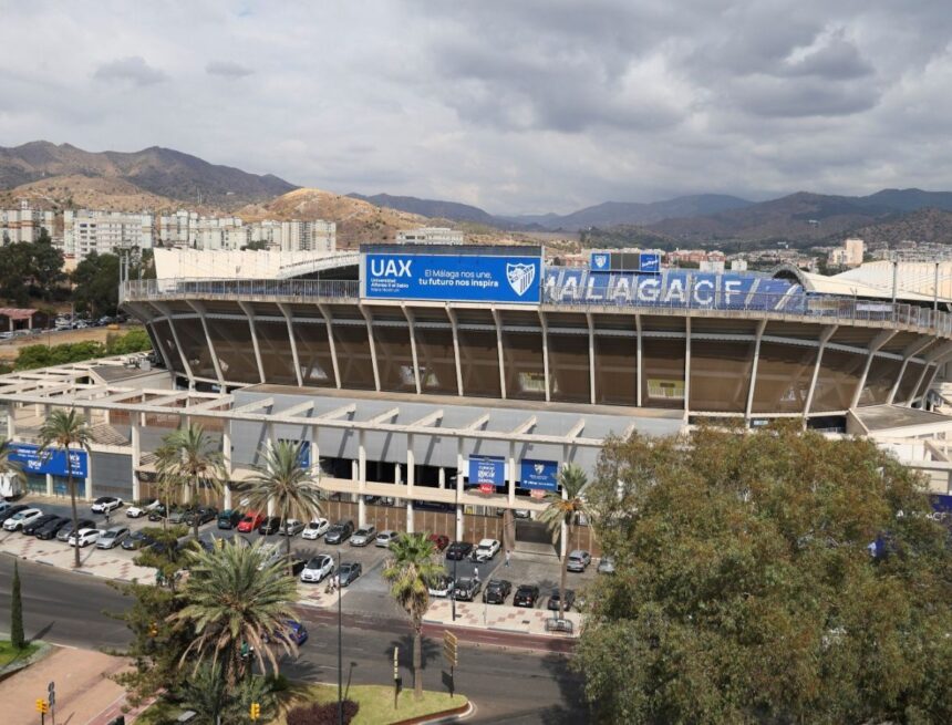 El nuevo estadio del Málaga: La Rosaleda es ahora la peor opción tras Teatinos y Puerto de la Torre El nuevo estadio del Málaga: La Rosaleda es ahora la peor opción tras Teatinos y Puerto de la Torre