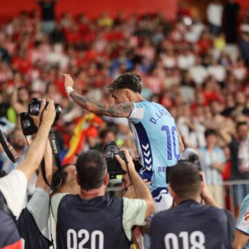 La celebración oficial del Málaga por el ascenso será este lunes por la tarde