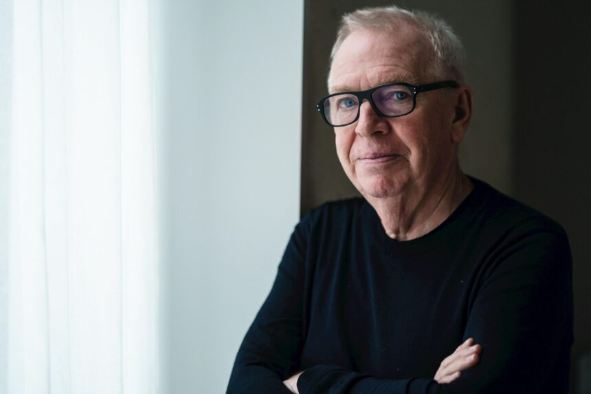 Chipperfield, el arquitecto de la torre del puerto de Málaga: «Las ciudades se están construyendo para inversores y no para ciudadanos»