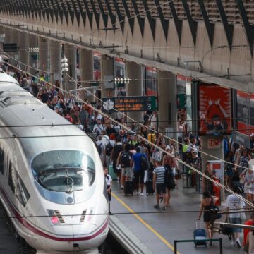 Un corte en la Alta Velocidad por un fallo eléctrico en Sevilla provoca afectaciones en los trenes Málaga-Madrid