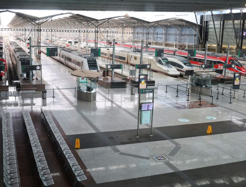 Convocan una huelga en Renfe este lunes 29 de junio que afectará a los trenes de Málaga Convocan una huelga en Renfe este lunes 29 de junio que afectará a los trenes de Málaga