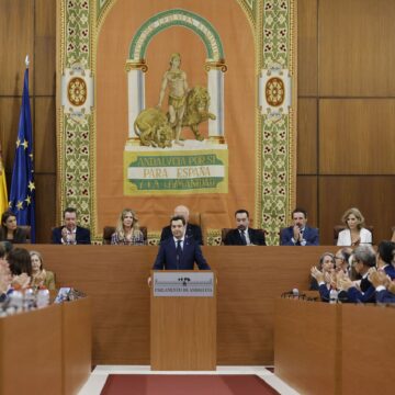 Moreno presenta su investidura con guiños a Vox pero le advierte del riesgo si se enroca Moreno presenta su investidura con guiños a Vox pero le advierte del riesgo si se enroca