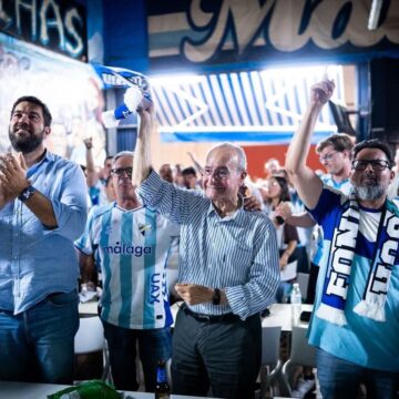 Málaga permite que todas las terrazas de bares emitan el play off de ascenso