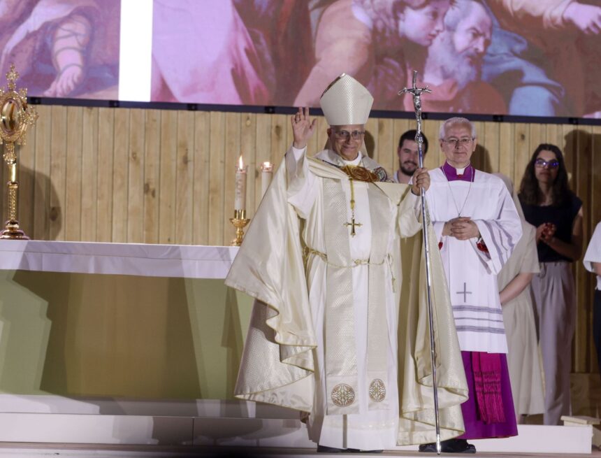 La polarización, los más vulnerables y los jóvenes, ejes del primer día de papa en España La polarización, los más vulnerables y los jóvenes, ejes del primer día de papa en España