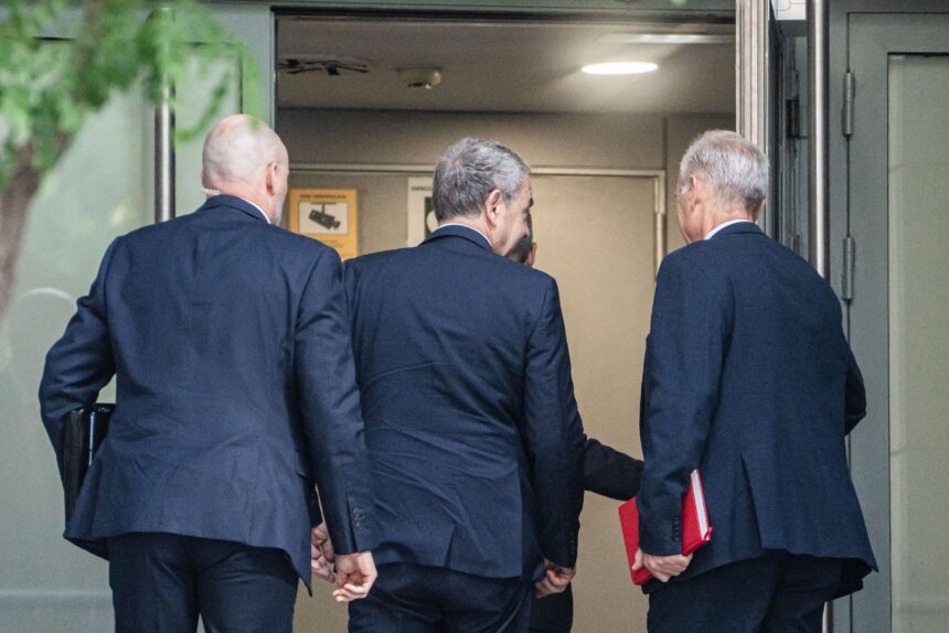 Los indicios que Zapatero «no ha logrado desvirtuar», según el juez