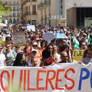 Málaga toma las calles en otra manifestación por la vivienda: ‘‘Camino de los 40 años y sigo en casa de mis padres’’