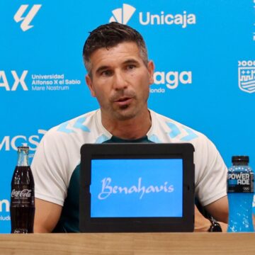 Funes: "Hay que pensar en que no va a terminar en Las Palmas, tiene que acabar en Málaga" Funes: «Hay que pensar en que no va a terminar en Las Palmas, tiene que acabar en Málaga»
