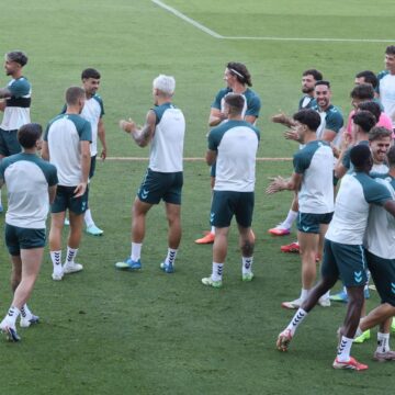 El Málaga CF ultima la preparación para recibir a la UD Las Palmas El Málaga CF ultima la preparación para recibir a la UD Las Palmas