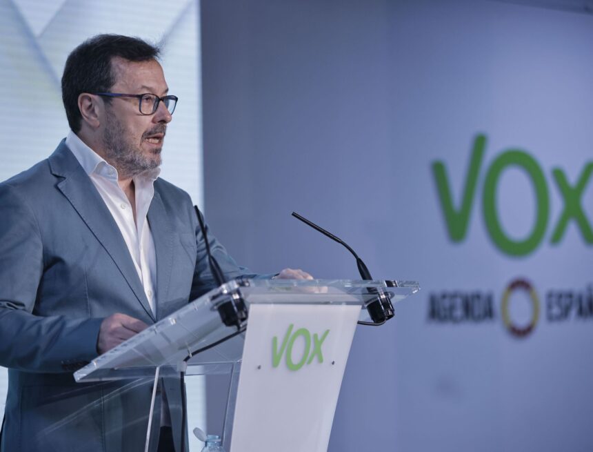 Vox desliza su 'no' a Moreno en la votación del jueves: "Como siga por ese camino será en tercera, cuarta... o nunca" Vox desliza su ‘no’ a Moreno en la votación del jueves: «Como siga por ese camino será en tercera, cuarta… o nunca»