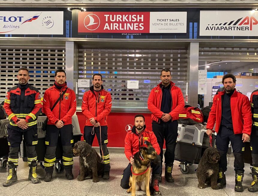 Diez bomberos de Málaga viajarán a Venezuela para localizar a posibles víctimas de los terremotos Diez bomberos de Málaga viajarán a Venezuela para localizar a posibles víctimas de los terremotos