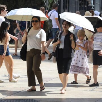 Primer episodio de calor asfixiante en Málaga: aviso amarillo en la Costa para este martes