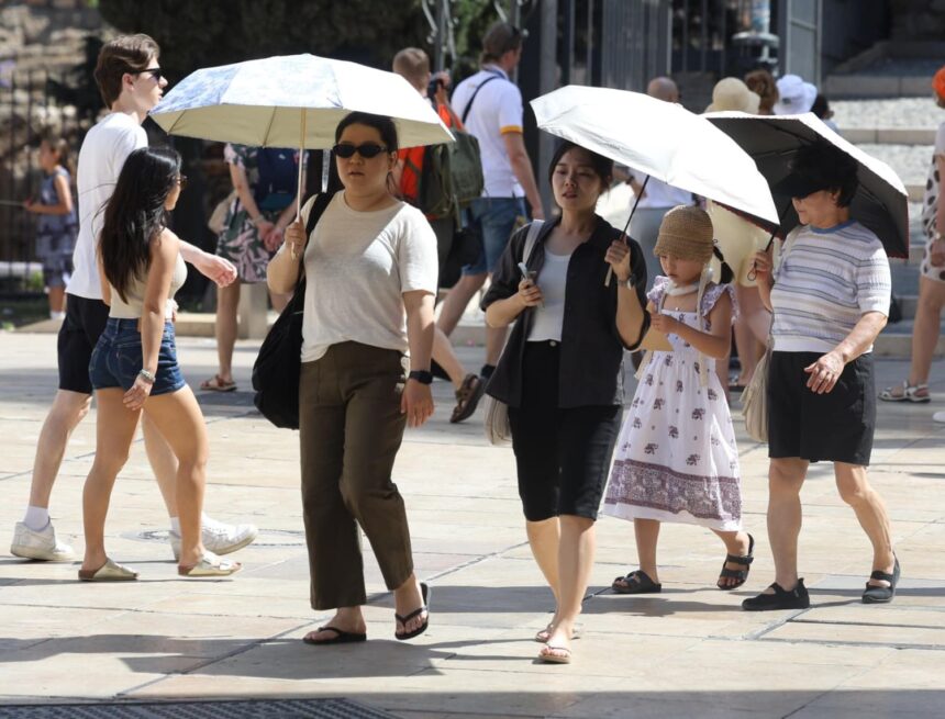 Primer episodio de calor asfixiante en Málaga: aviso amarillo en la Costa para este martes