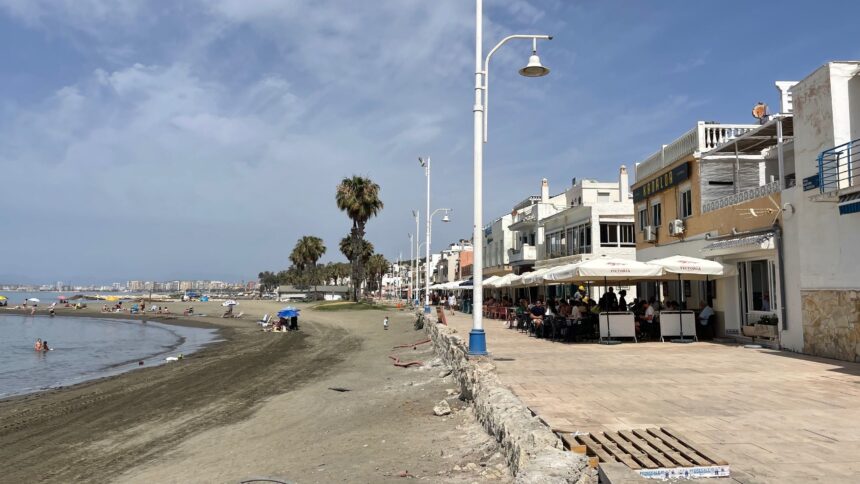 Un apagón deja sin luz a chiringuitos de Pedregalejo, Málaga, en San Juan: “Hemos tenido una pérdida impresionante»