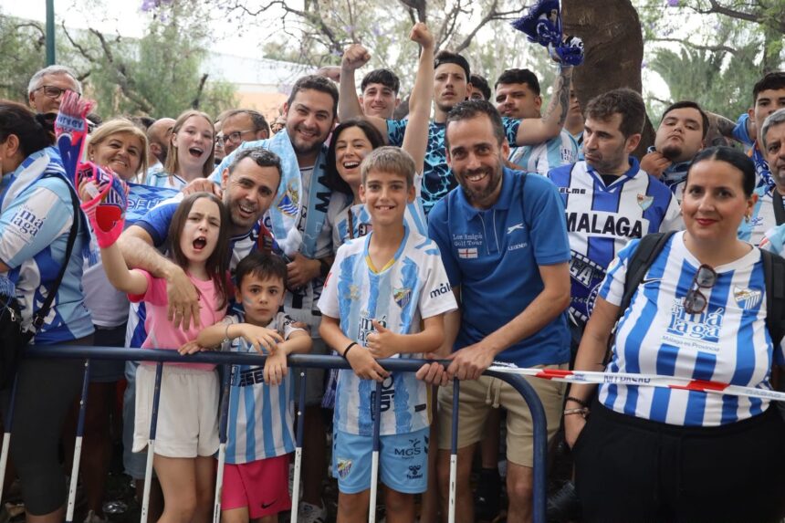 Búscate en La Rosaleda durante el Málaga-Las Palmas de play off