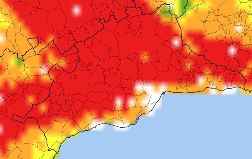 Málaga en riesgo extremo por incendio este lunes: se desplaza el nivel máximo de fuego a la mitad occidental de Andalucía