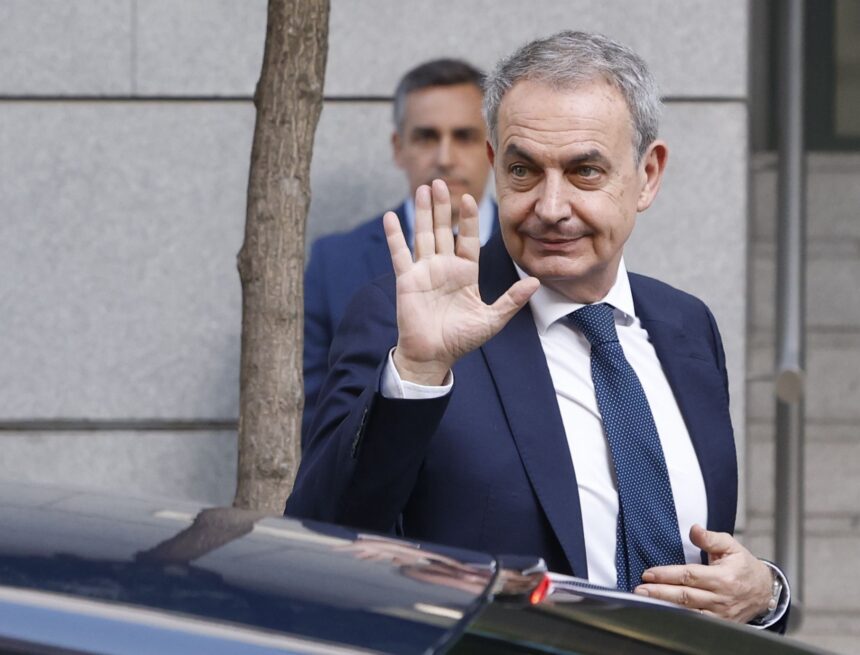 Agradece el apoyo de Sánchez y lanza un dardo a Felipe González por la 'offshore': "El sabrá de eso, yo no, le doy la razón" Agradece el apoyo de Sánchez y lanza un dardo a Felipe González por la ‘offshore’: «El sabrá de eso, yo no, le doy la razón»