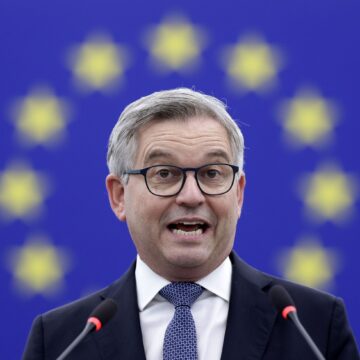 La UE ofrece el apoyo de Frontex a España y exige a Marruecos más esfuerzos para frenar la migración La UE ofrece el apoyo de Frontex a España y exige a Marruecos más esfuerzos para frenar la migración