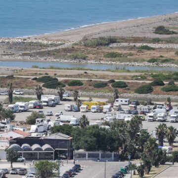 El último camping de Sacaba: el Ayuntamiento de Málaga ordena el desalojo de las caravanas