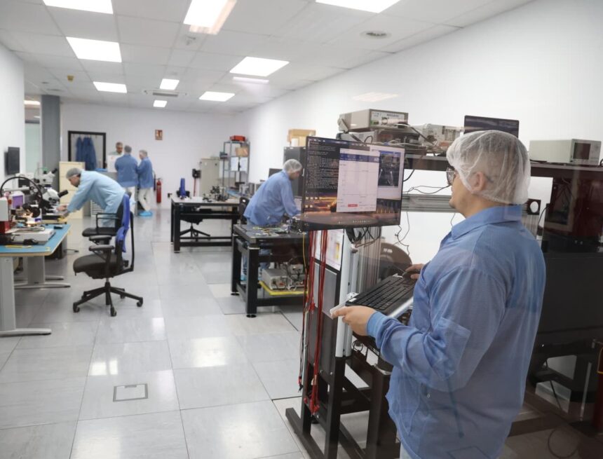 La nueva sede de AGPhotonics refuerza la apuesta de Málaga por la industria del chip