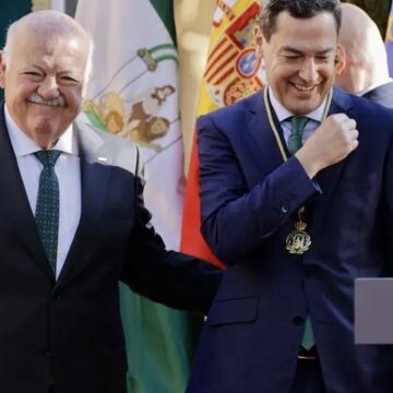 El rey andaluz se mete en el jardín