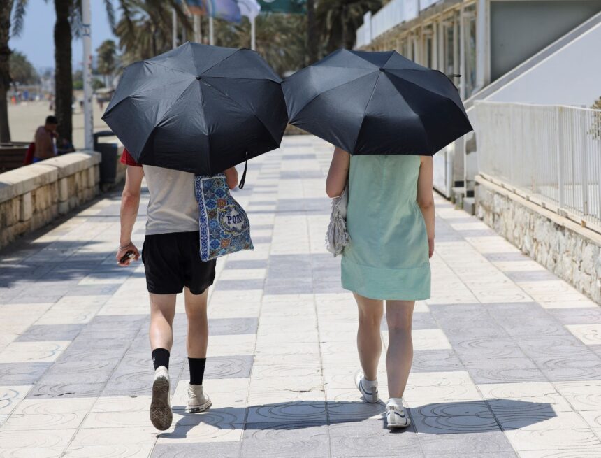 Empieza la ola de calor: Álora registra 43,2º, la segunda temperatura más alta de España Empieza la ola de calor: Álora registra 43,2º, la segunda temperatura más alta de España