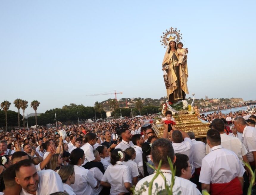 Las mejores fotos de la procesión de la Virgen del Carmen en El Palo