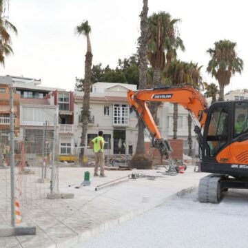 El Ayuntamiento no cobra la tasa de terrazas en el paseo de Pedregalejo durante las obras