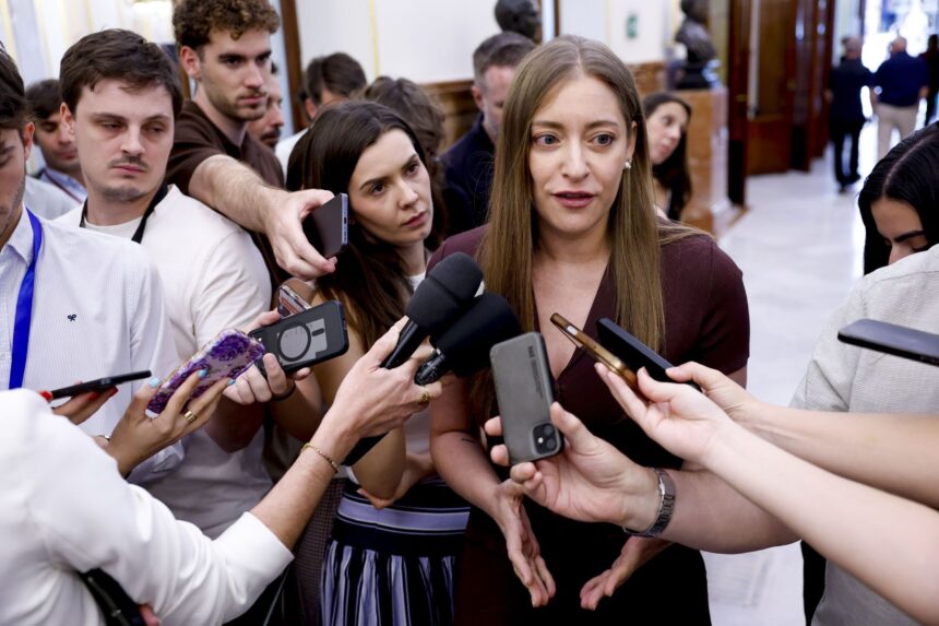El PP tacha las explicaciones de Zapatero de «tomadura de pelo»: «No ha respondido a nada»