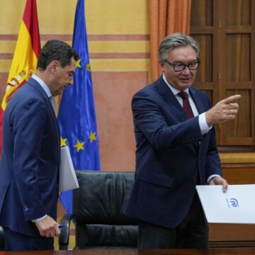 Prioridad nacional en la vivienda, prohibición del burka en espacios públicos o plan de choque en listas de espera, entre las 150 medidas del pacto