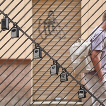 Los vecinos del Centro de Málaga llevan al Ayuntamiento a los tribunales por no controlar los pisos turísticos Los vecinos del Centro de Málaga llevan al Ayuntamiento a los tribunales por no controlar los pisos turísticos