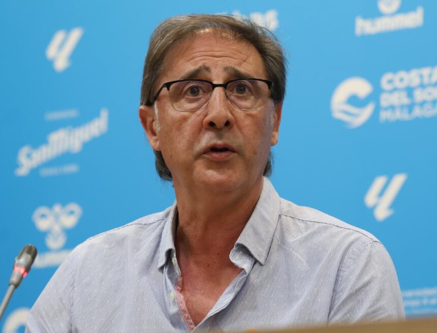 Mercado del Málaga CF: "Tapar los huecos existentes y valorar en qué posiciones hay que dar solvencia" Mercado del Málaga CF: «Tapar los huecos existentes y valorar en qué posiciones hay que dar solvencia»