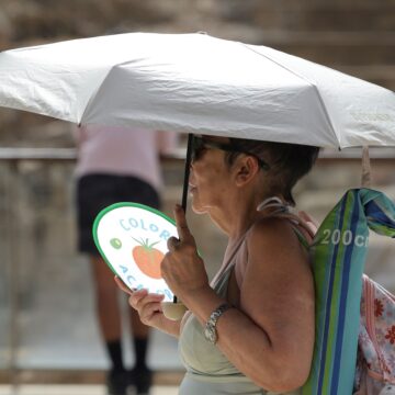 El terral convierte a Málaga en uno de los hornos del país con máximas por encima de los 40 grados