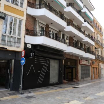 Dos detenidos tras el apuñalamiento de un joven de 29 años en calle Comedias Dos detenidos tras el apuñalamiento de un joven de 29 años en calle Comedias