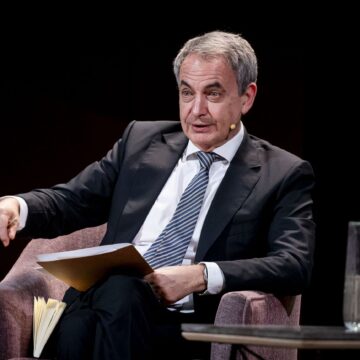 El PSOE da por buenas las explicaciones de Zapatero y le reitera su apoyo
