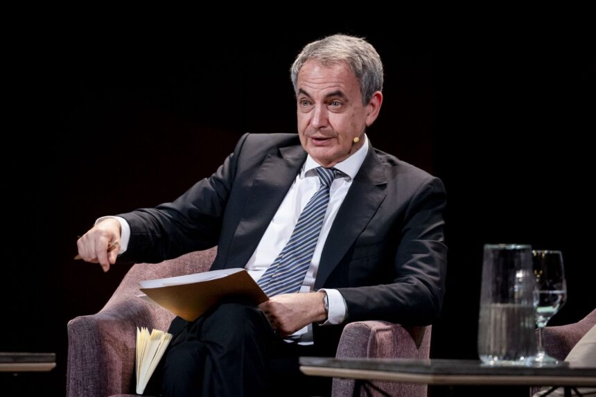 El PSOE da por buenas las explicaciones de Zapatero y le reitera su apoyo