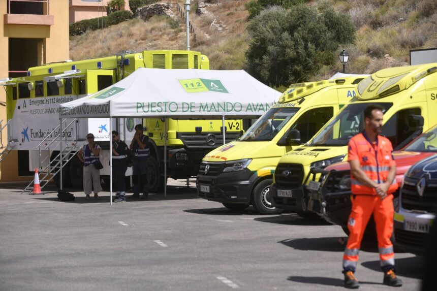 Reubican en hoteles a todos los evacuados en albergues por el incendio de Almería