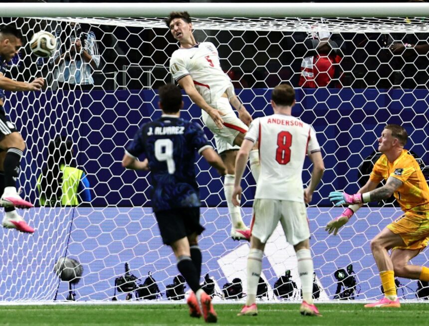 Argentina remonta, frustra a Inglaterra y se cita con España en la final