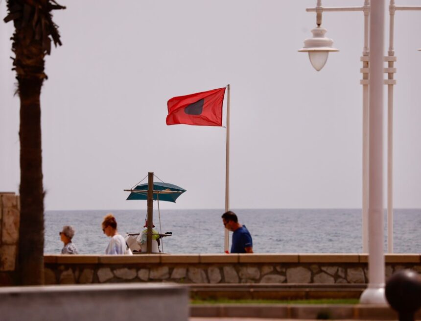 Málaga, sobre los vertidos en las playas: «No es una deficiencia en nuestras redes de saneamiento, es una situación normal»