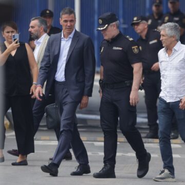 Pedro Sánchez pide una cumbre urgente de la UE tras la crisis de Ceuta y carga contra Italia por atacar a España Pedro Sánchez pide una cumbre urgente de la UE tras la crisis de Ceuta y carga contra Italia por atacar a España