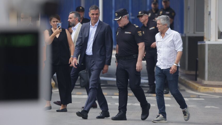 Pedro Sánchez pide una cumbre urgente de la UE tras la crisis de Ceuta y carga contra Italia por atacar a España Pedro Sánchez pide una cumbre urgente de la UE tras la crisis de Ceuta y carga contra Italia por atacar a España