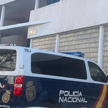 Un policía nacional, herido tras dispararse por accidente en una pierna en Marbella Un policía nacional, herido tras dispararse por accidente en una pierna en Marbella
