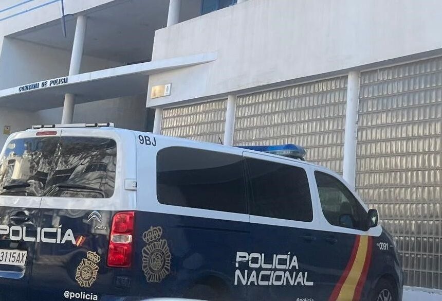 Un policía nacional, herido tras dispararse por accidente en una pierna en Marbella
