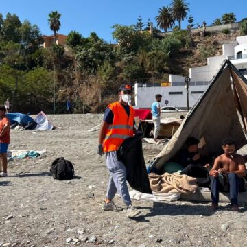Vuelve el campamento migrante del Trampolín en Ceuta: "Senegaleses buenos, marroquíes no" Vuelve el campamento migrante del Trampolín en Ceuta: «Senegaleses buenos, marroquíes no»