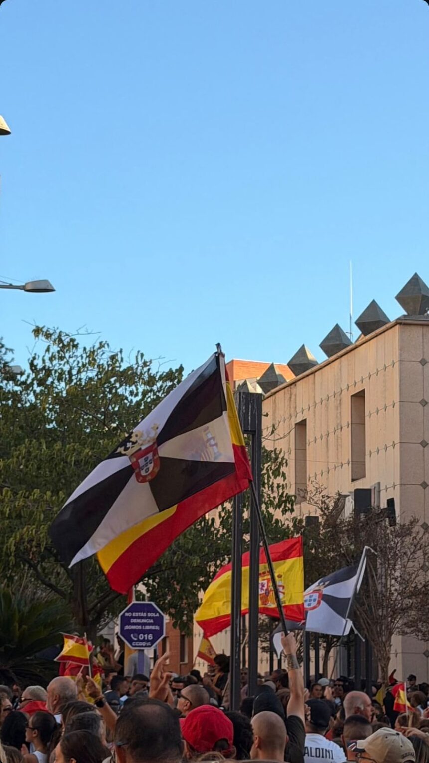 Segundo día de manifestaciones masivas en Ceuta contra la gestión de la crisis migratoria