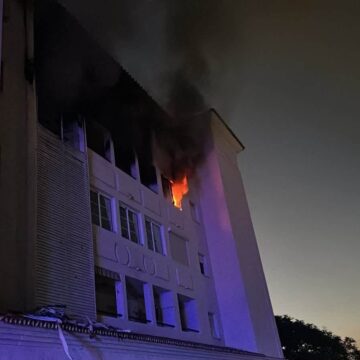 Bomberos de Benalmádena defienden «labor heroica» en el incendio en el que murieron dos menores y su madre