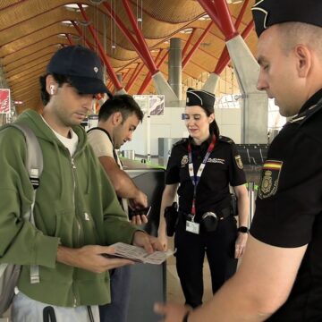 Los aeropuertos de Sevilla y Málaga se suman a los controles a viajeros procedentes de Italia