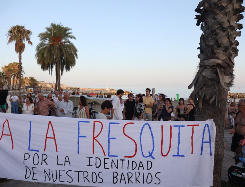 Vecinos de Pedregalejo explotan contra las obras: “El paseo ha perdido su seña de identidad” Vecinos de Pedregalejo explotan contra las obras: “El paseo ha perdido su seña de identidad”